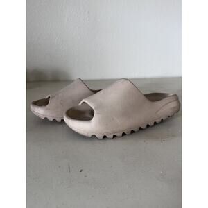 YEEZY Women's Bone Slide Sandals Slip-On Comfort Cushioned Foam Size 5